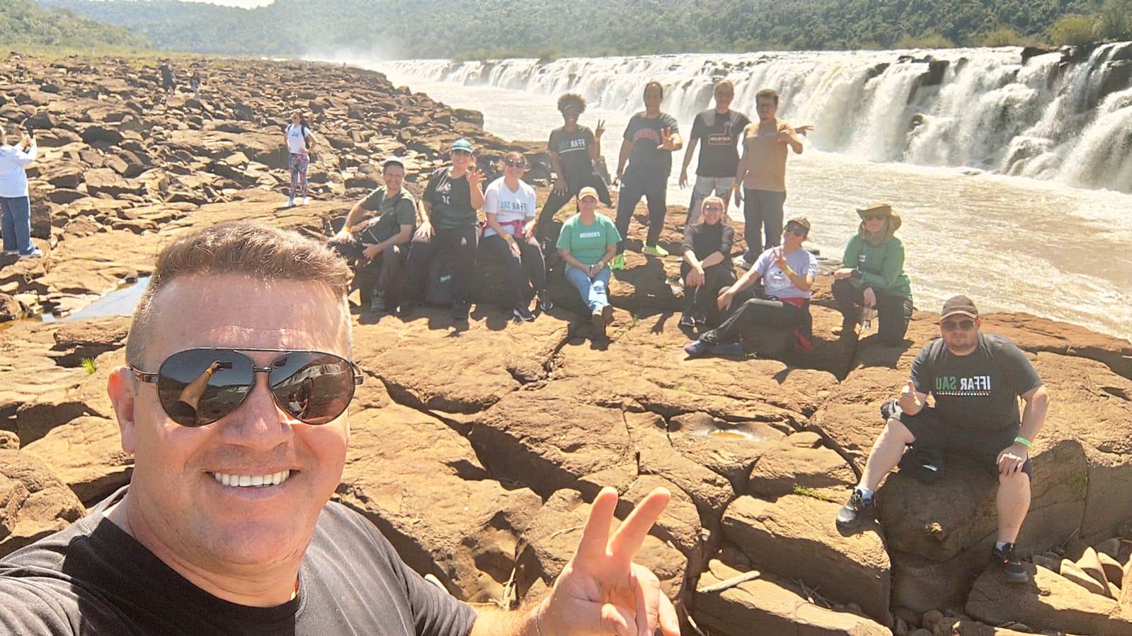 1 servidores no Salto